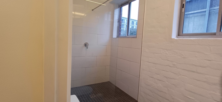 To Let commercial Property for Rent in Gardens Western Cape